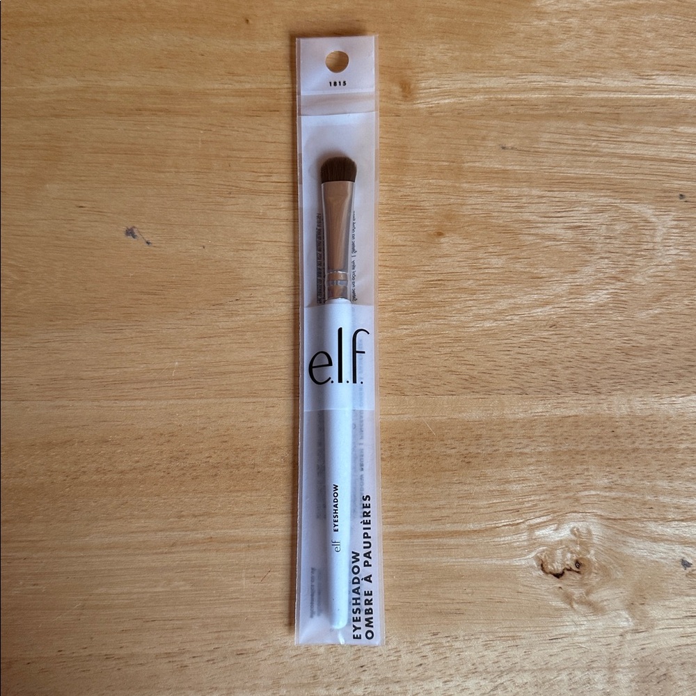 E.L.F. Eyeshadow Brush - Picture 5 of 5